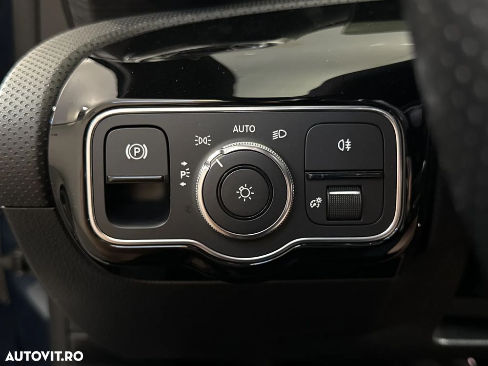 Mercedes-Benz A 180 7G-DCT - 16