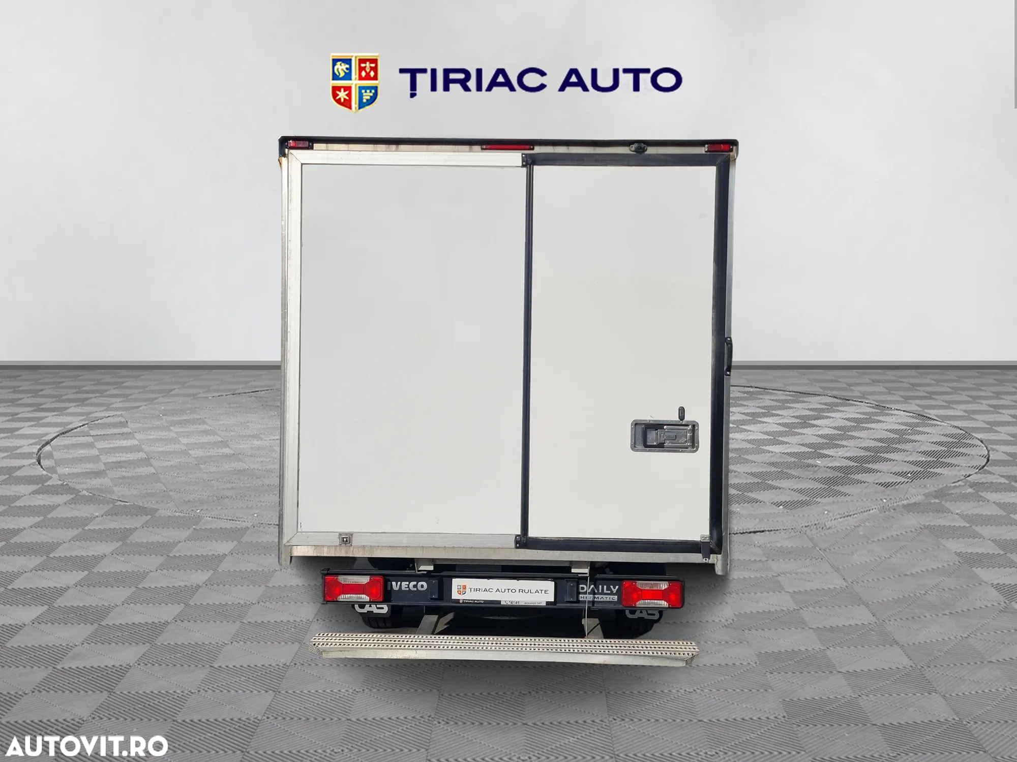 Iveco Daily 35-140 Chassi Cab 2.3JTD Hi-Matic - 4