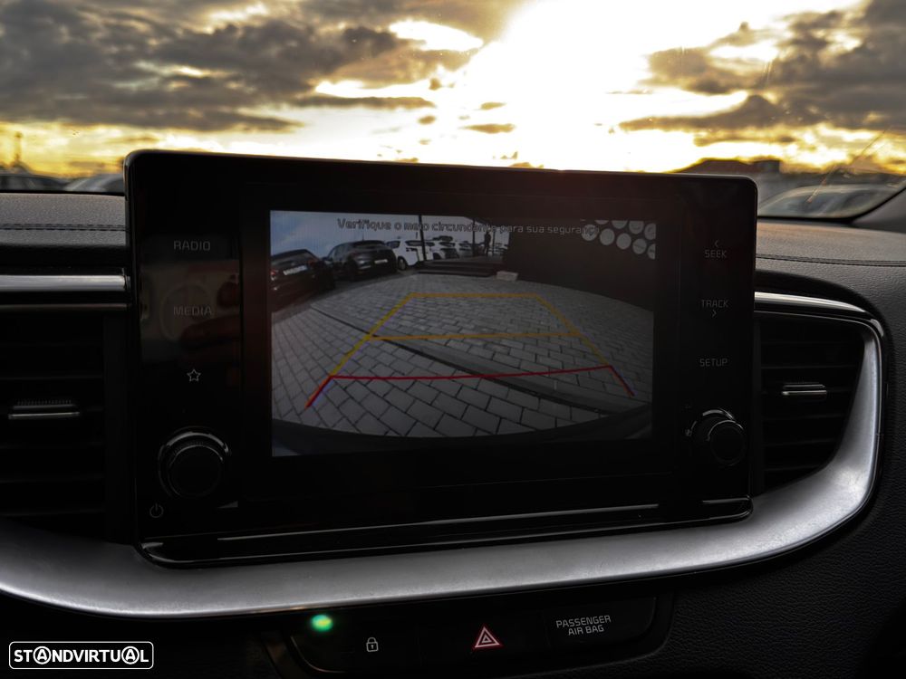 Kia Ceed SW 1.0 T-GDI Drive - 10