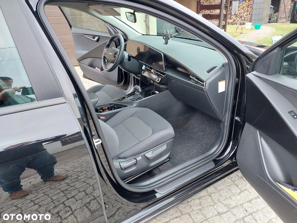 Kia Niro 1.6 GDI Hybrid M - 10