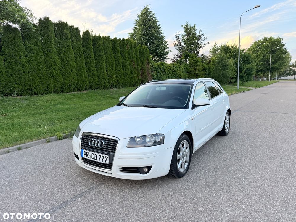 Audi A3 Sportback - 1