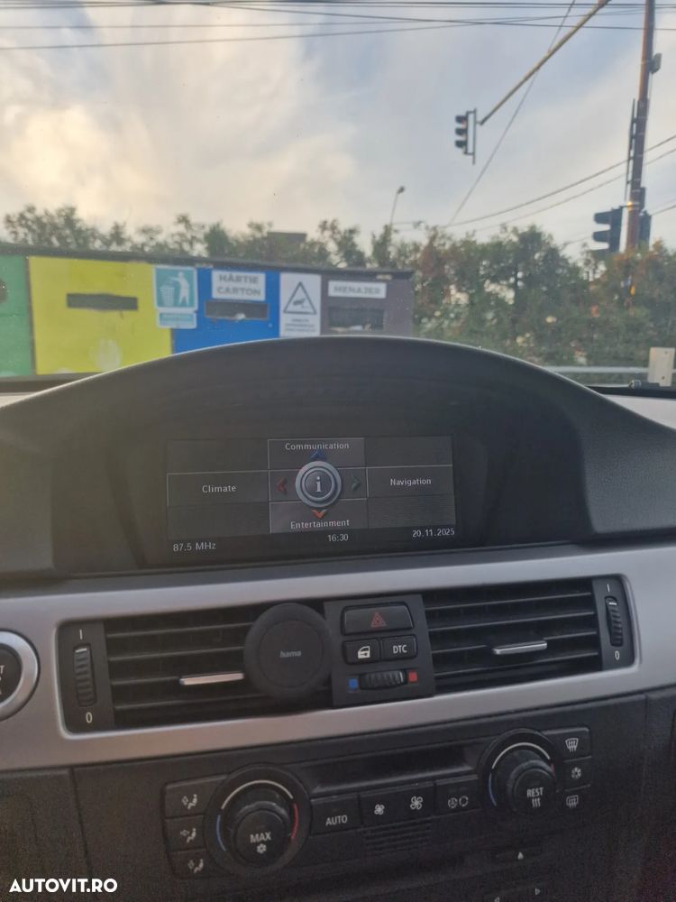 BMW Seria 3 320d Touring - 14