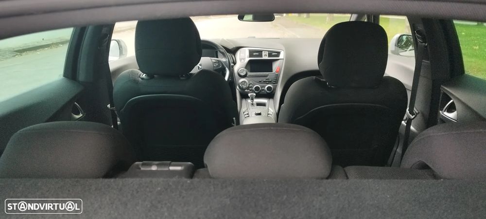 Citroën DS5 e-HDi 115 EGS6 Chic - 13