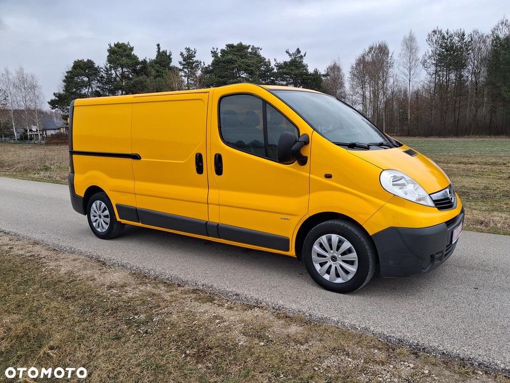 Opel Vivaro - 11