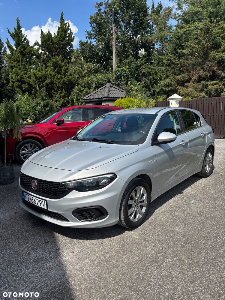Fiat Tipo 1.4 16v Lounge EU6d