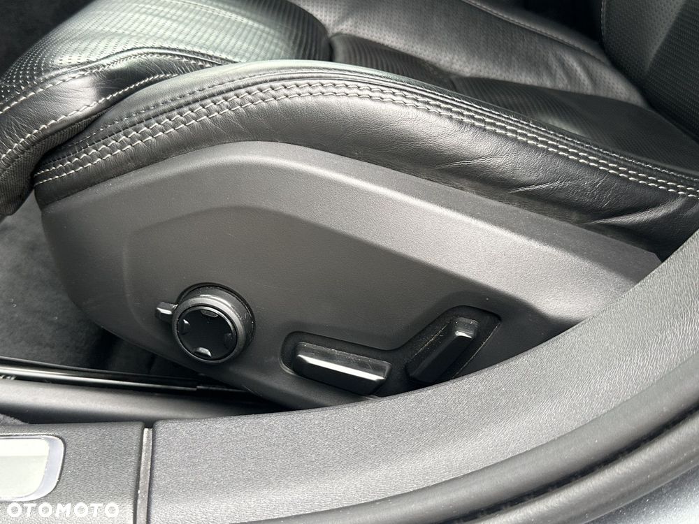 Volvo S90 - 28