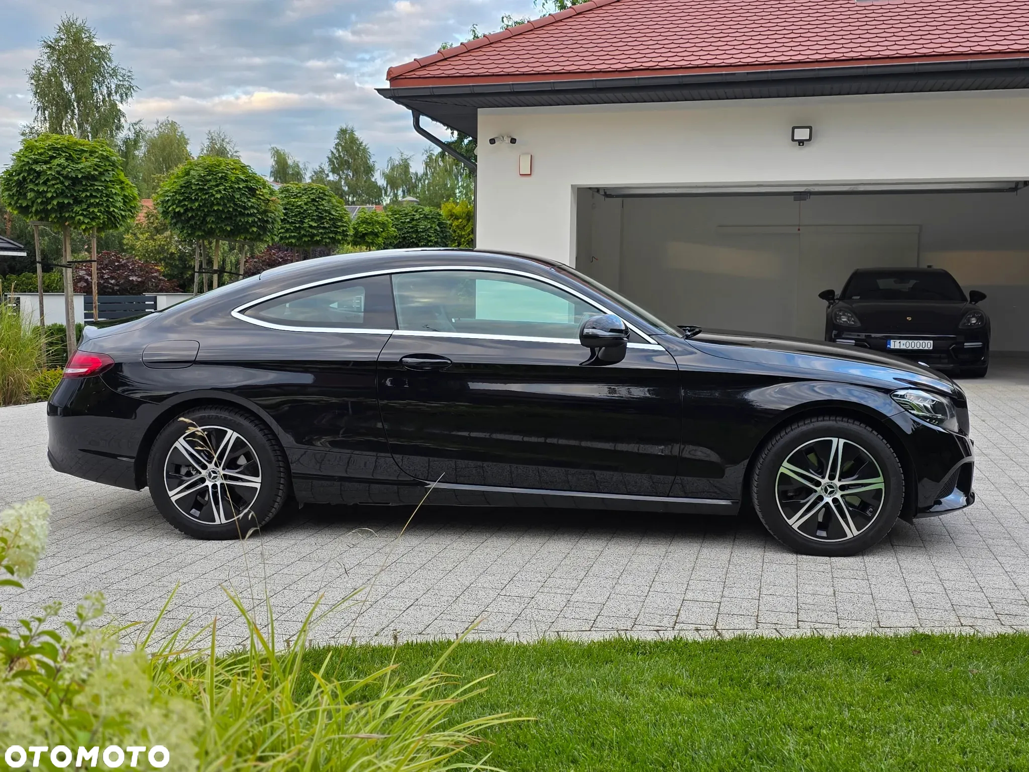 Mercedes-Benz Klasa C 300 4MATIC 9G-TRONIC - 13
