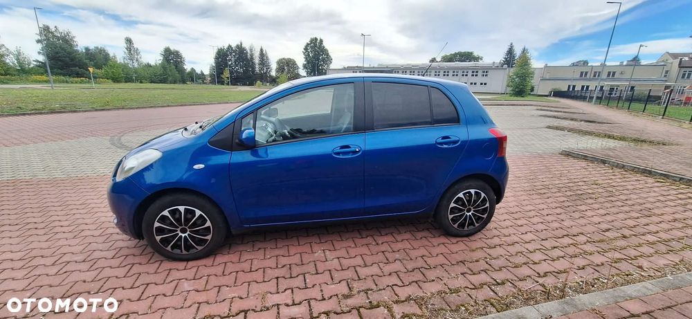 Toyota Yaris 1.3 - 2