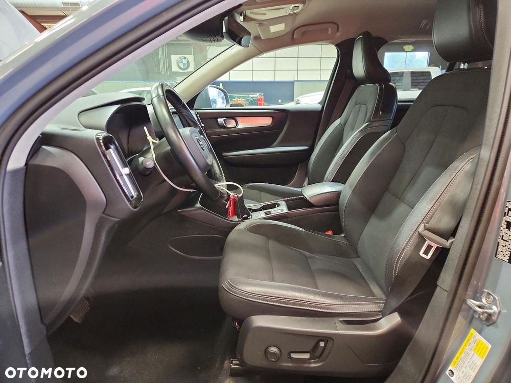 Volvo XC 40 T5 AWD Momentum - 7