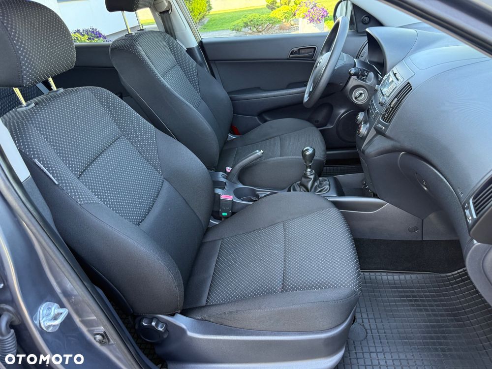 Hyundai i30 1.4 Blue Comfort - 21