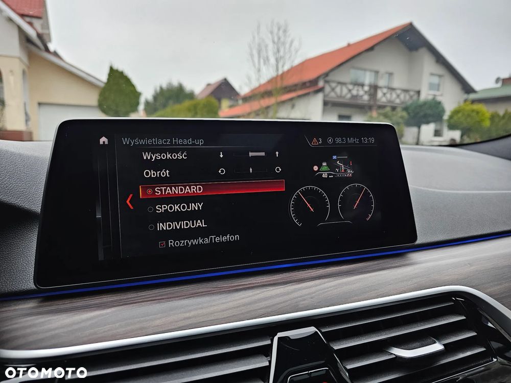 BMW Seria 5 520d M Sport - 33