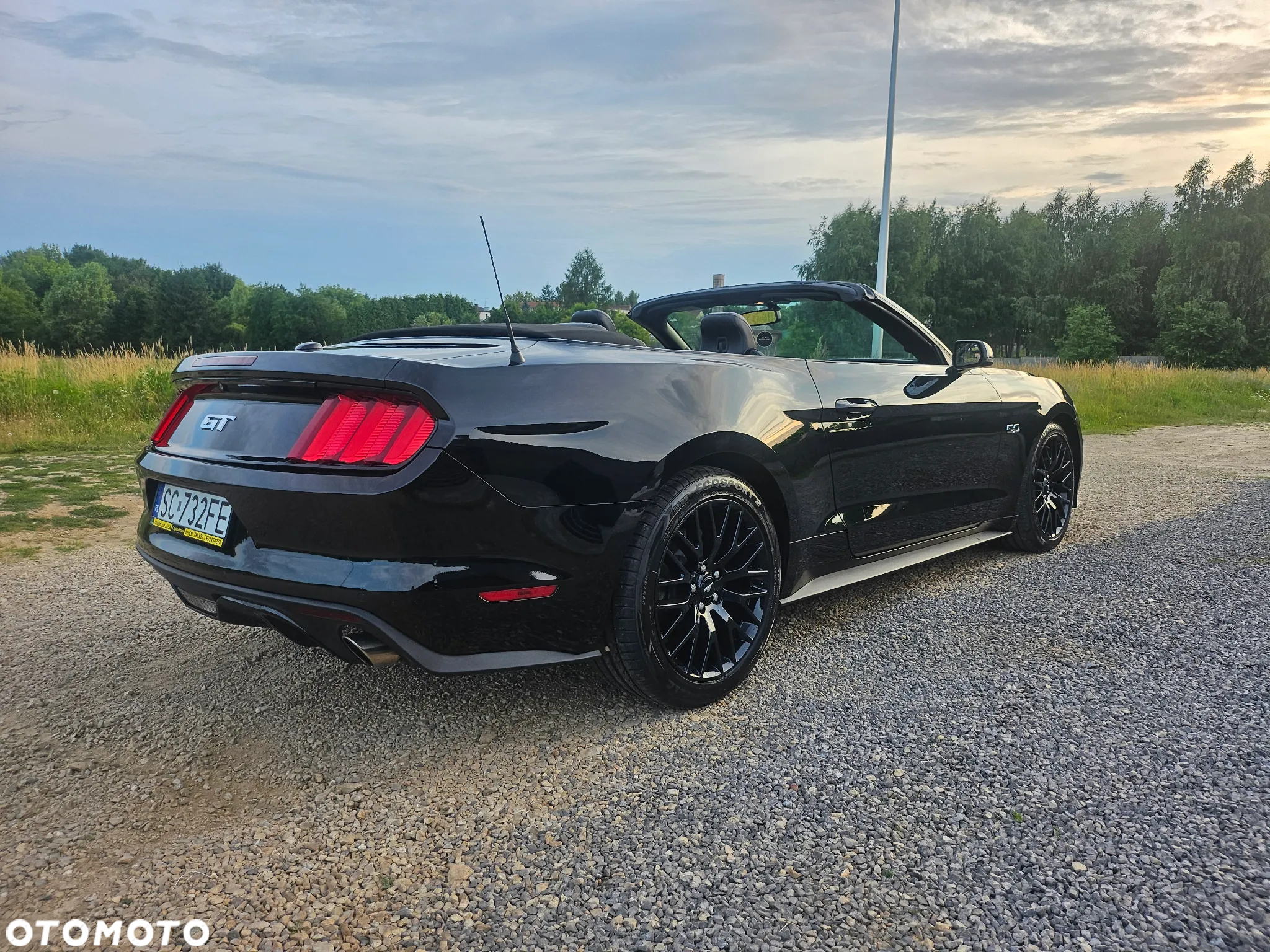 Ford Mustang - 26