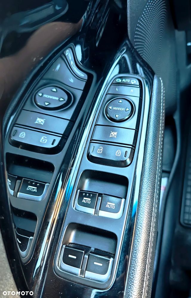 Kia Niro 1.6 GDI Hybrid L - 8