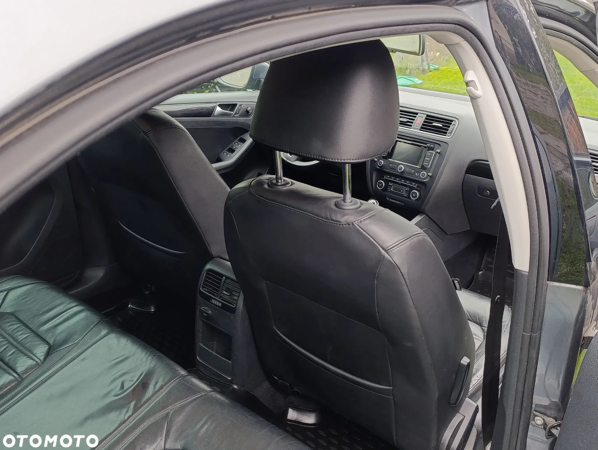 Volkswagen Jetta 1.2 TSI Comfortline - 14