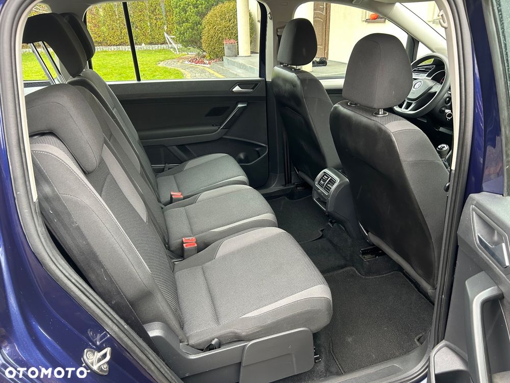 Volkswagen Touran 1.6 TDI SCR BlueMotion Technology Trendline - 21