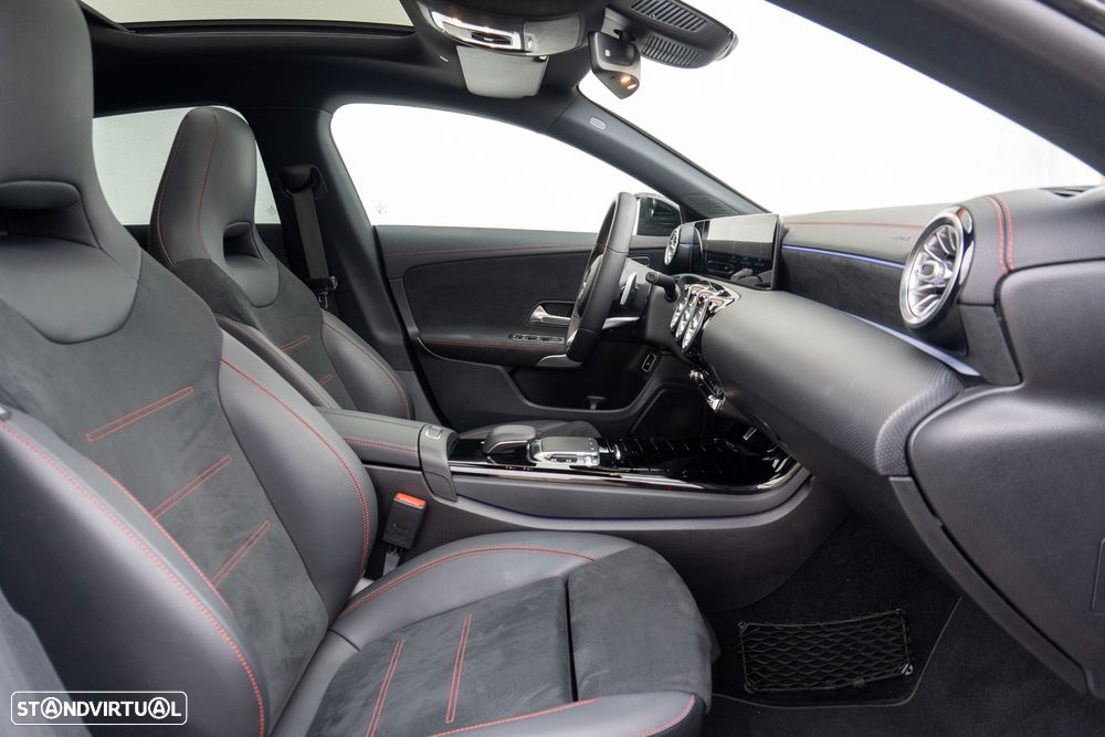 Mercedes-Benz CLA 180 7G-DCT Edition AMG Line - 30