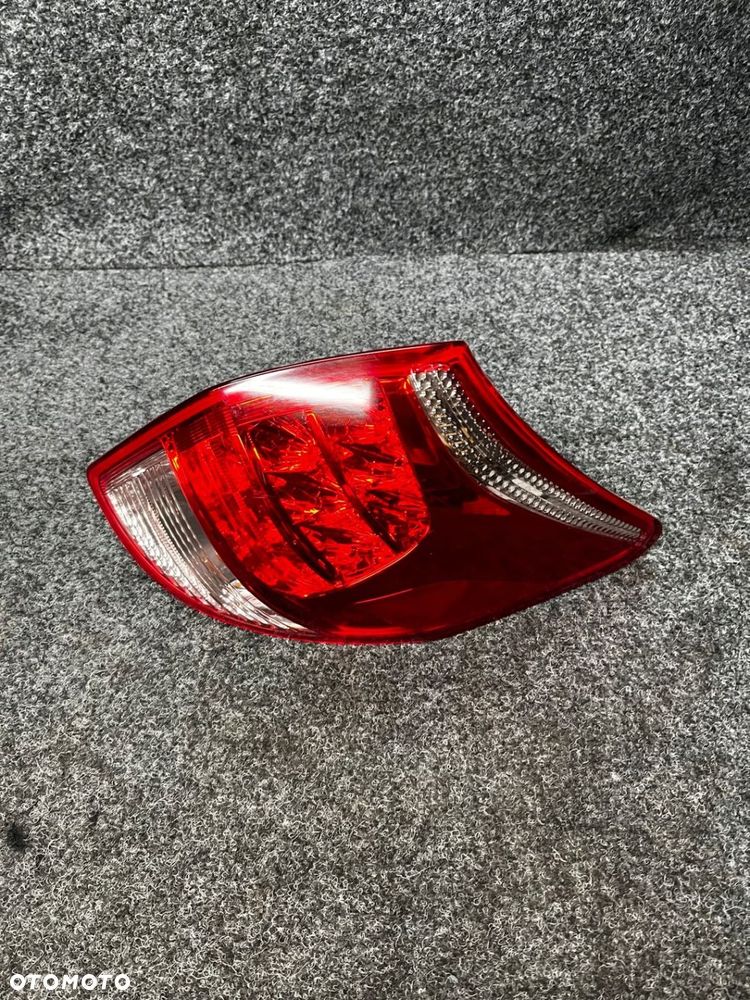 lampa prawy tył tylna toyota rav 4 III - 3