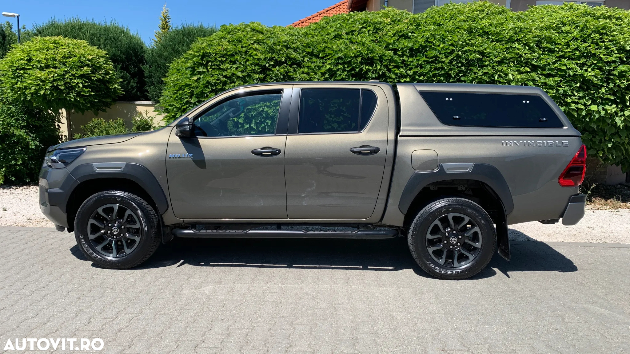 Toyota Hilux - 5