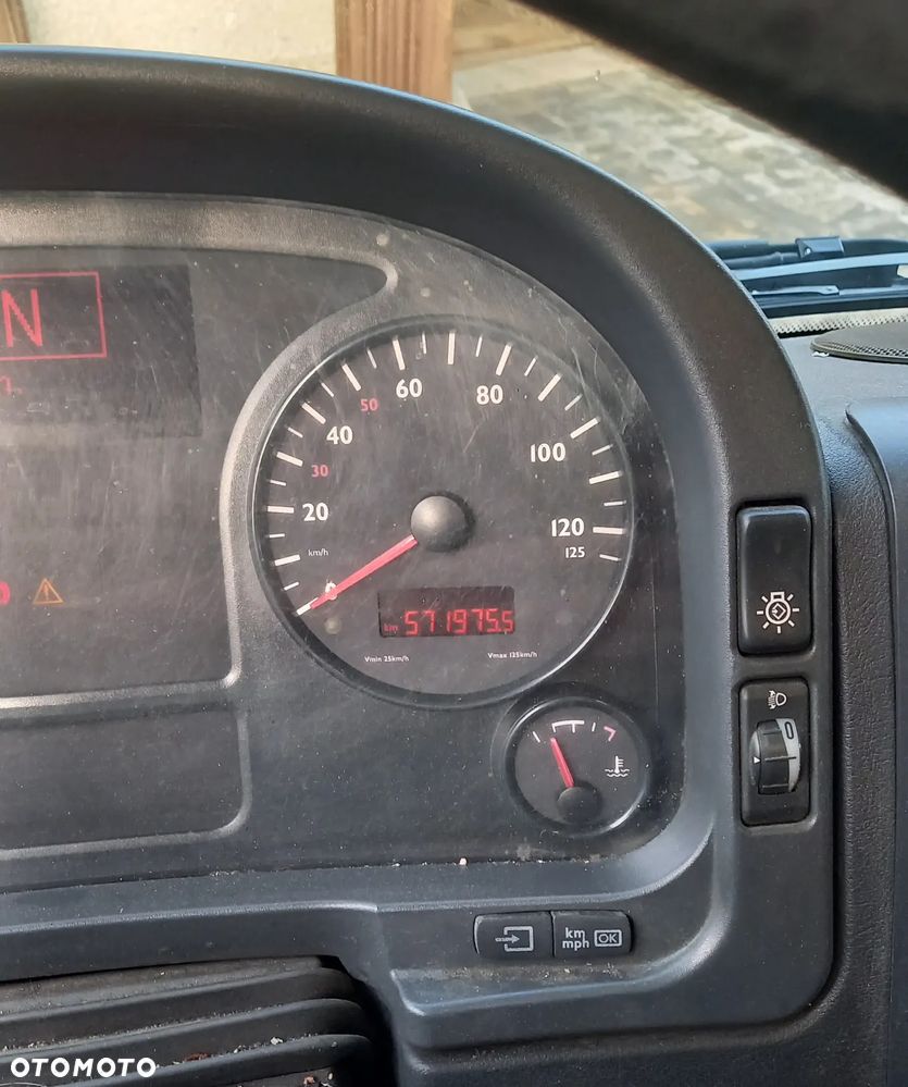 MAN TGL 12.180 4X2 BL - 24