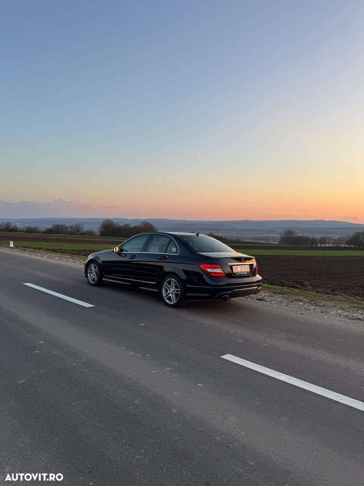 Mercedes-Benz C 200 CDI DPF (BlueEFFICIENCY) Avantgarde - 10