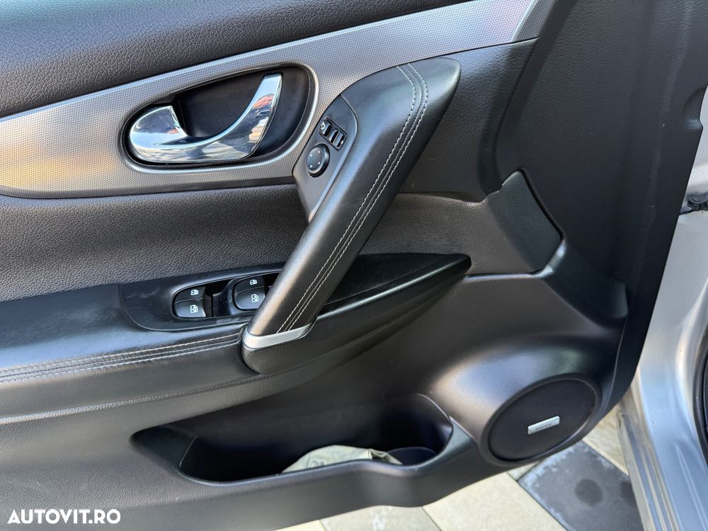 Nissan Qashqai 1.2 DIG-T TEKNA+ - 22