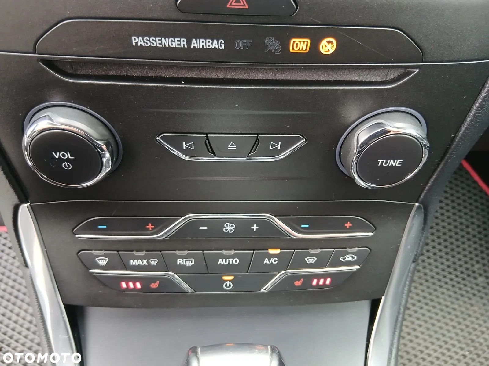 Ford S-Max - 27