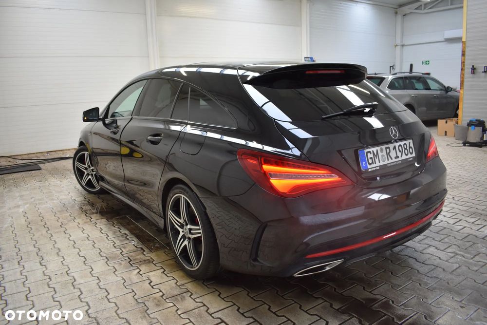 Mercedes-Benz CLA 250 4Matic 7G-DCT Sport - 14