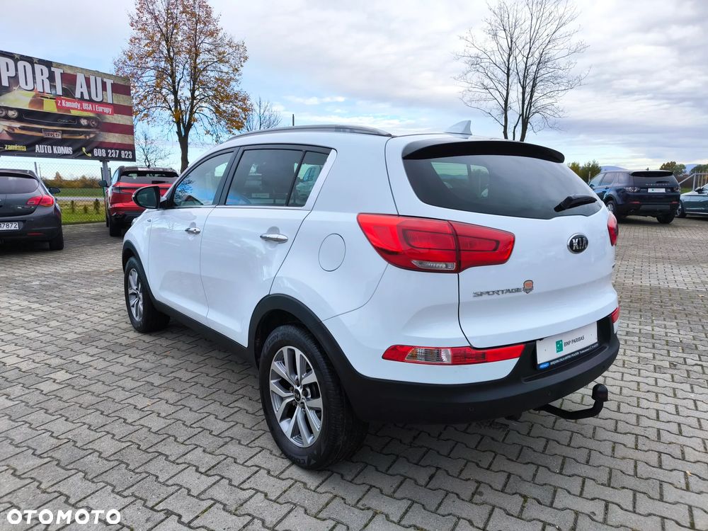 Kia Sportage 2,0 CRDI AWD Dream-Team Edition - 3