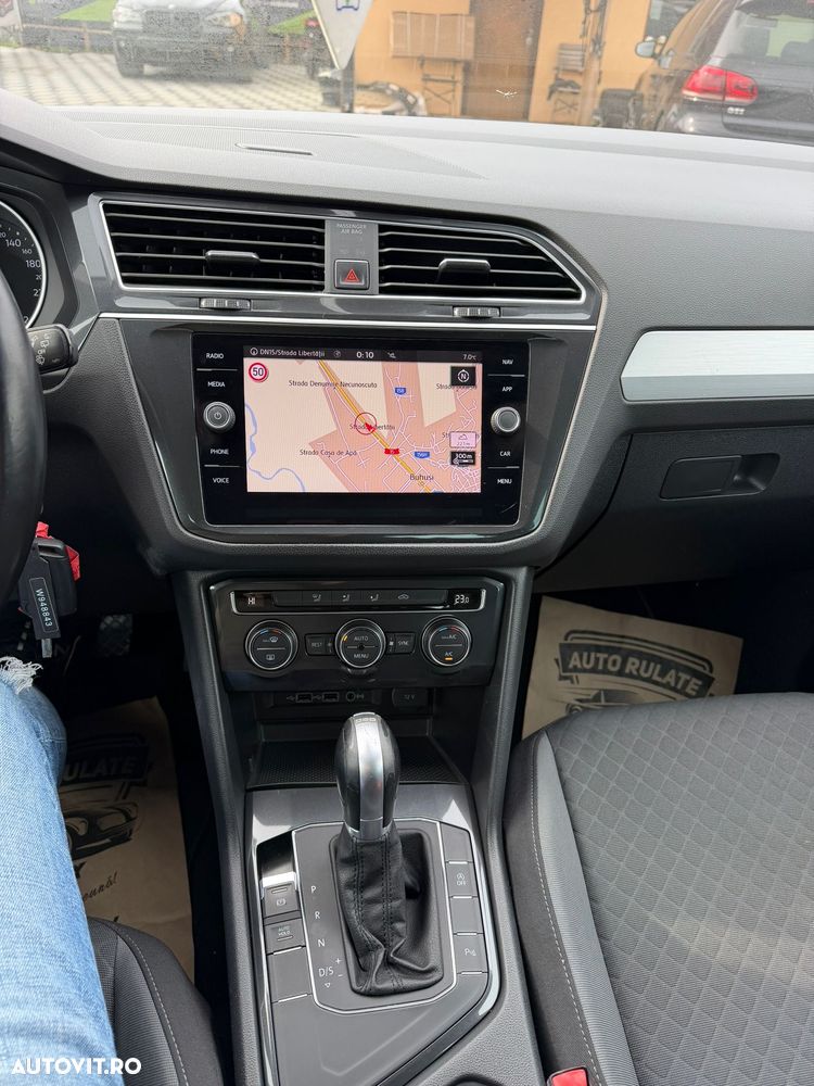 Volkswagen Tiguan - 13