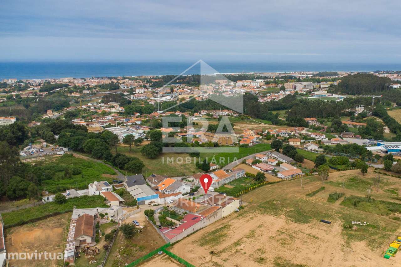 Moradia Isolada Nova | T4 | 5 Min da Praia - Grande imagem: 3/4