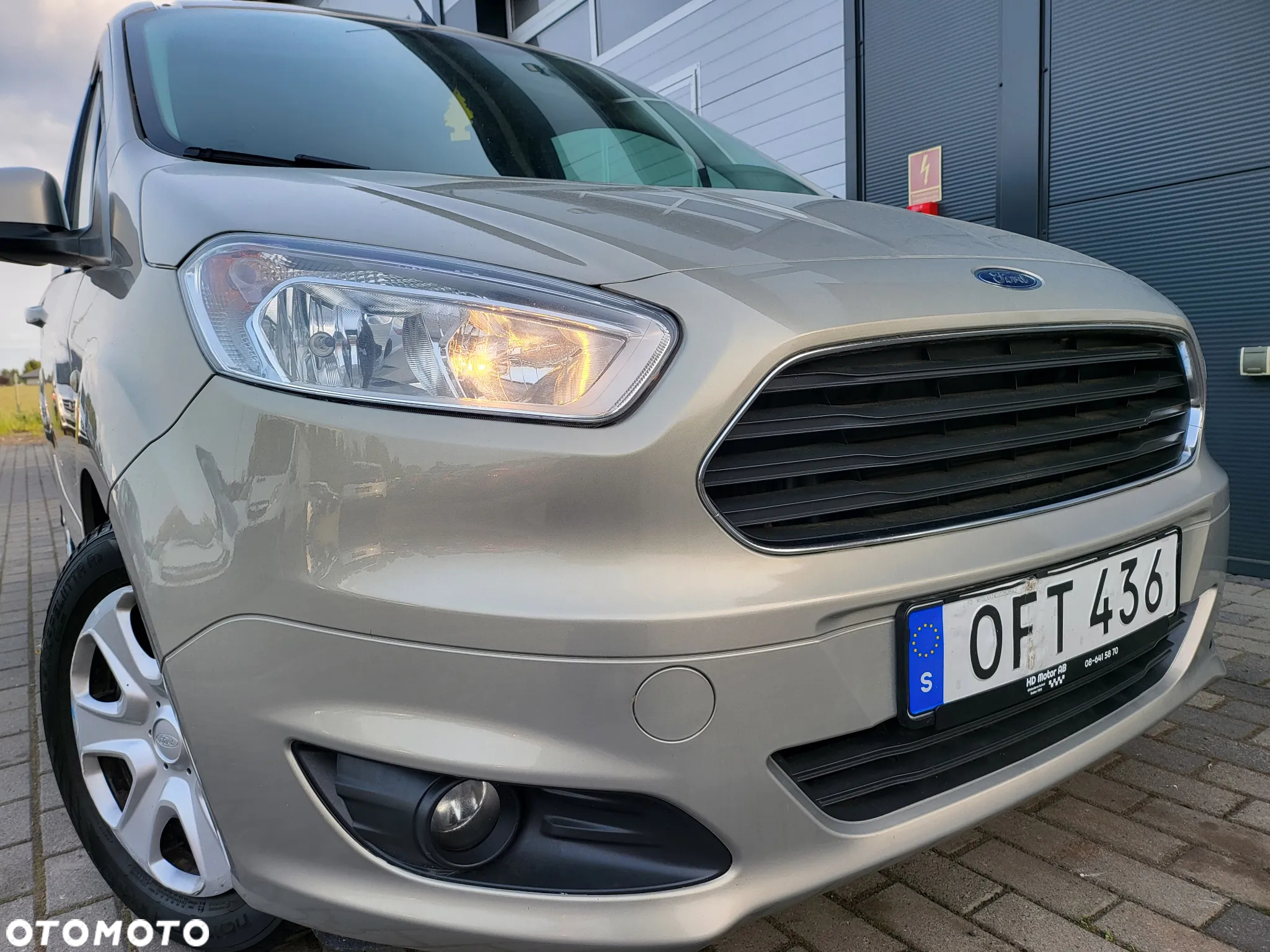 Ford Tourneo Courier 1.0 EcoBoost S&S Trend - 36