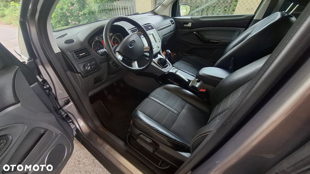 Ford Kuga 2.0 TDCi 4WD Titanium Plus - 25