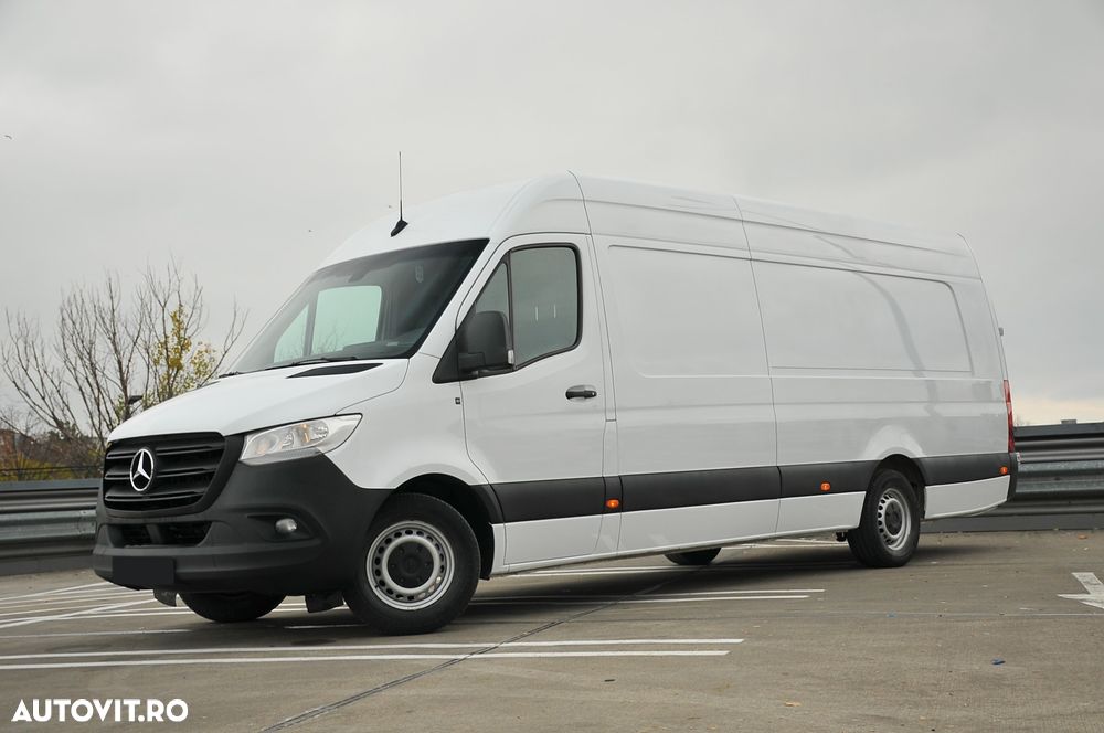 Mercedes-Benz Sprinter - 2