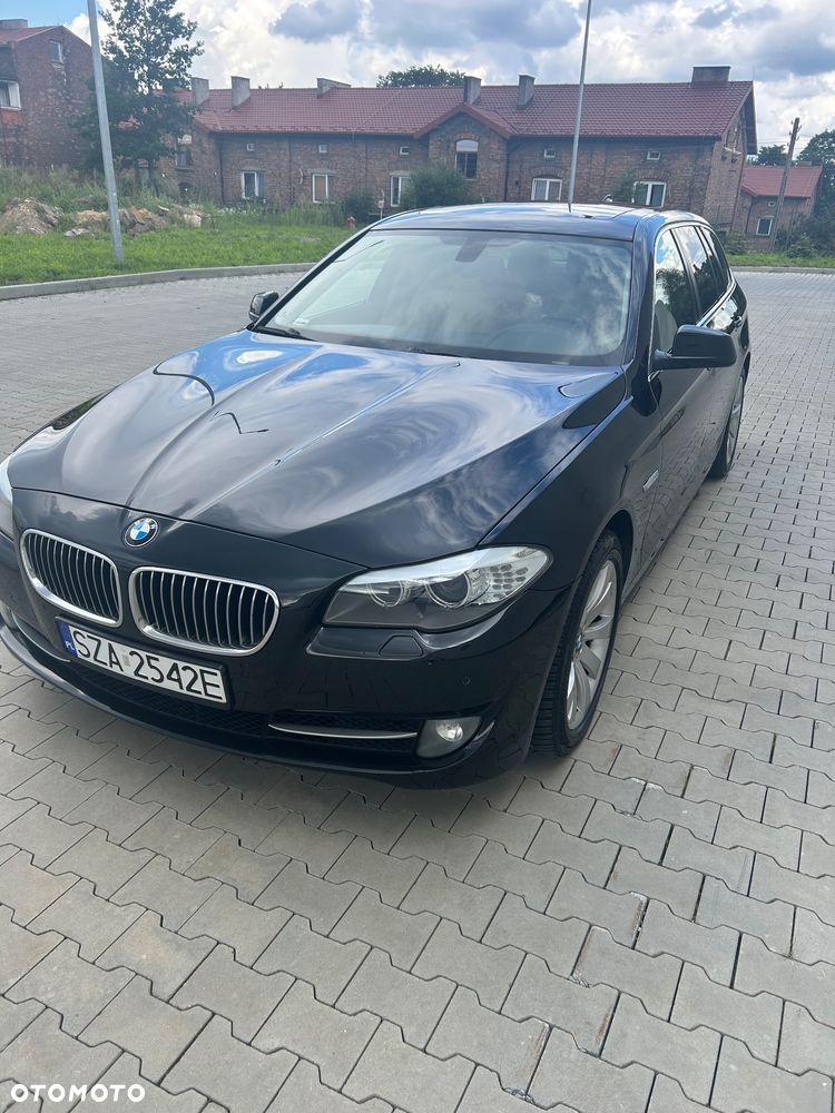 BMW Seria 5 520d xDrive - 1