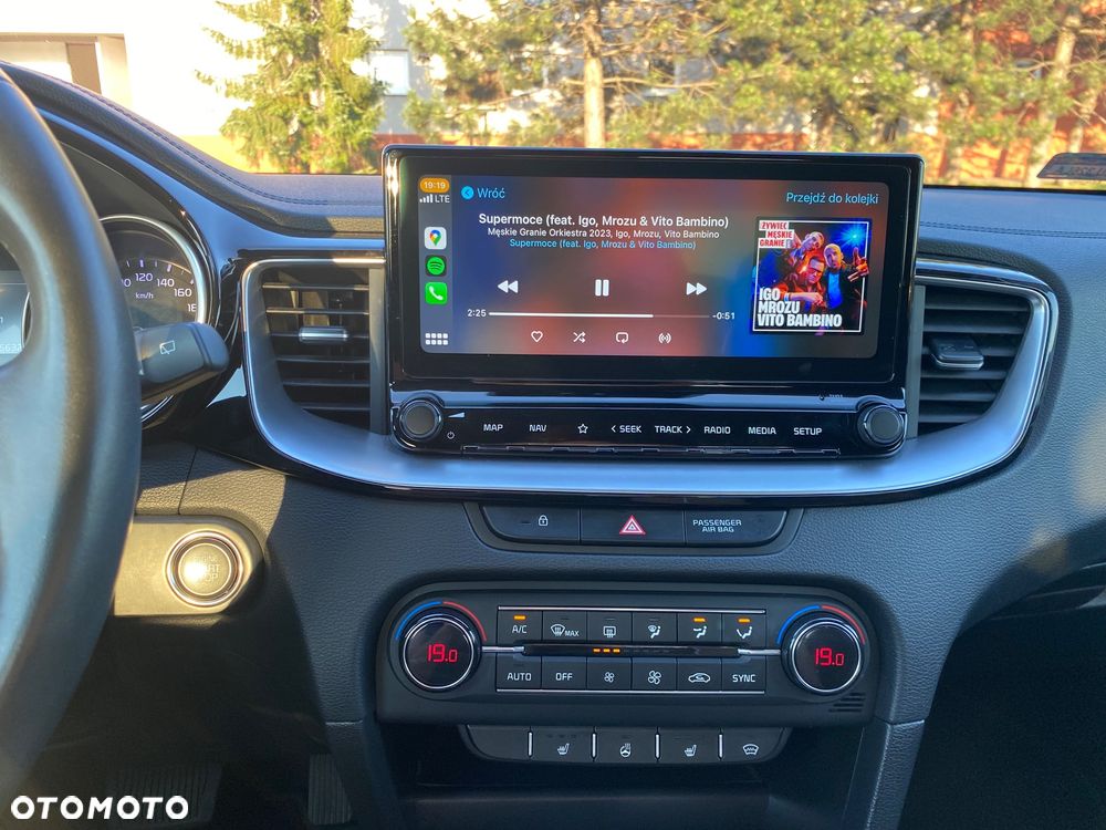 Kia XCeed 1.6 T-GDI L Business Line DCT - 11