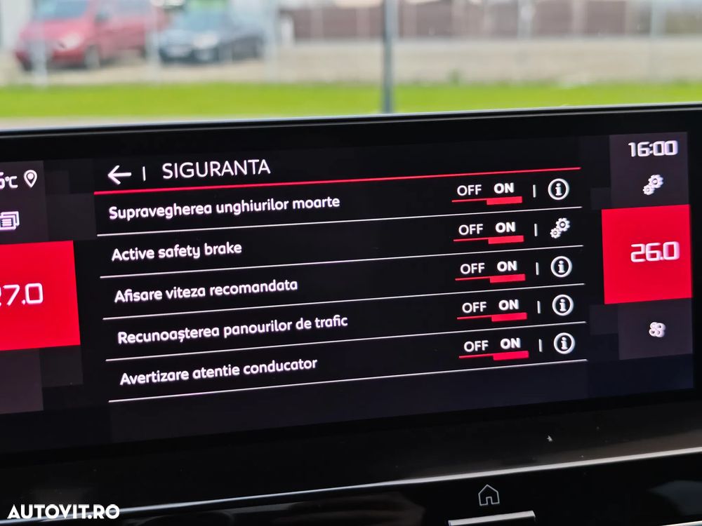 Citroën C4 BlueHDi 110 Stop&Start SHINE - 23