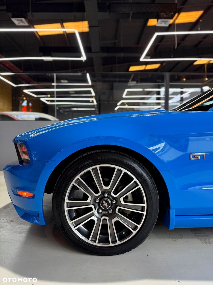 Ford Mustang 4.6 V8 GT Premium - 12
