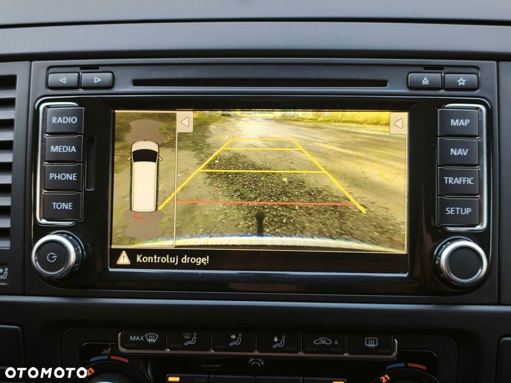 Volkswagen Multivan - 28