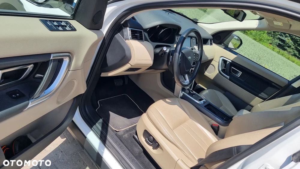 Land Rover Discovery Sport 2.0 Si4 HSE Luxury - 11
