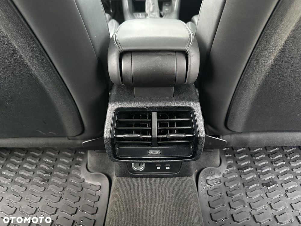 Audi RS Q3 Sportback - 38