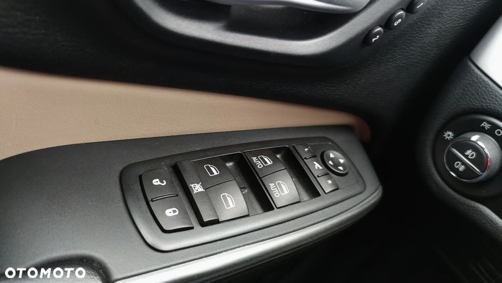 Jeep Cherokee 2.2 MJD Active Drive II Limited - 26