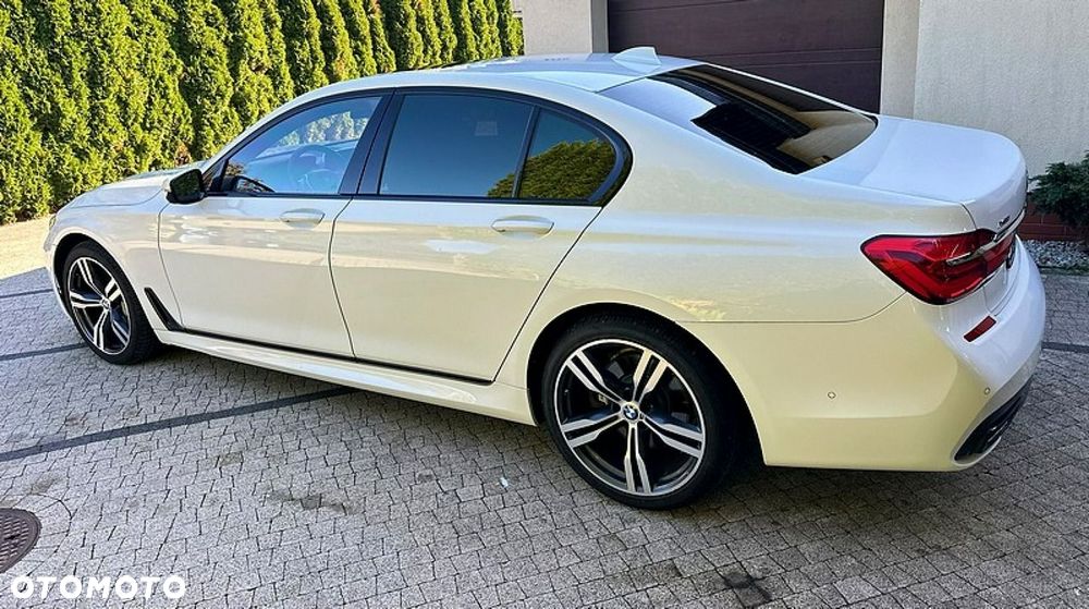 BMW Seria 7 - 31