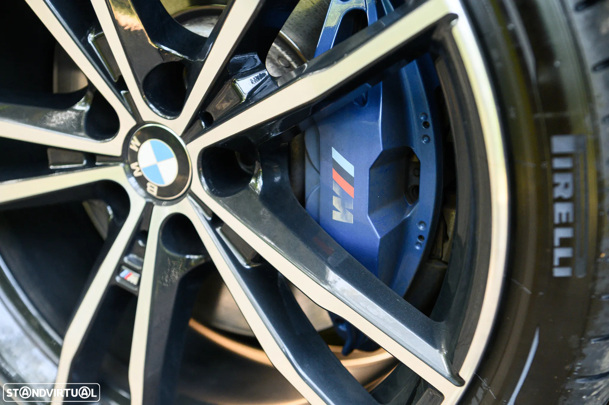BMW 330 e Touring Pack M Auto - 19