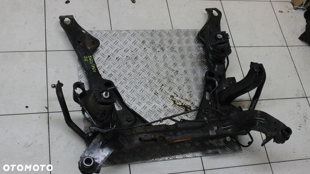 BMW E60 E61 BELKA ZAWIESZENIA PRZEDNIA PRZÓD WÓZEK SANKI KOŁYSKA - 2