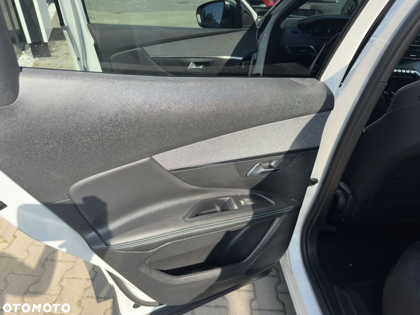 Peugeot 3008 - 24