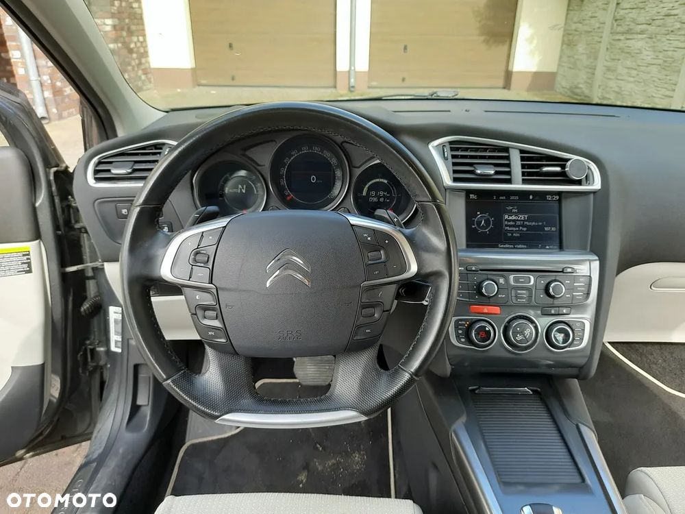 Citroën C4 1.6 e-HDi Exclusive MCP - 18