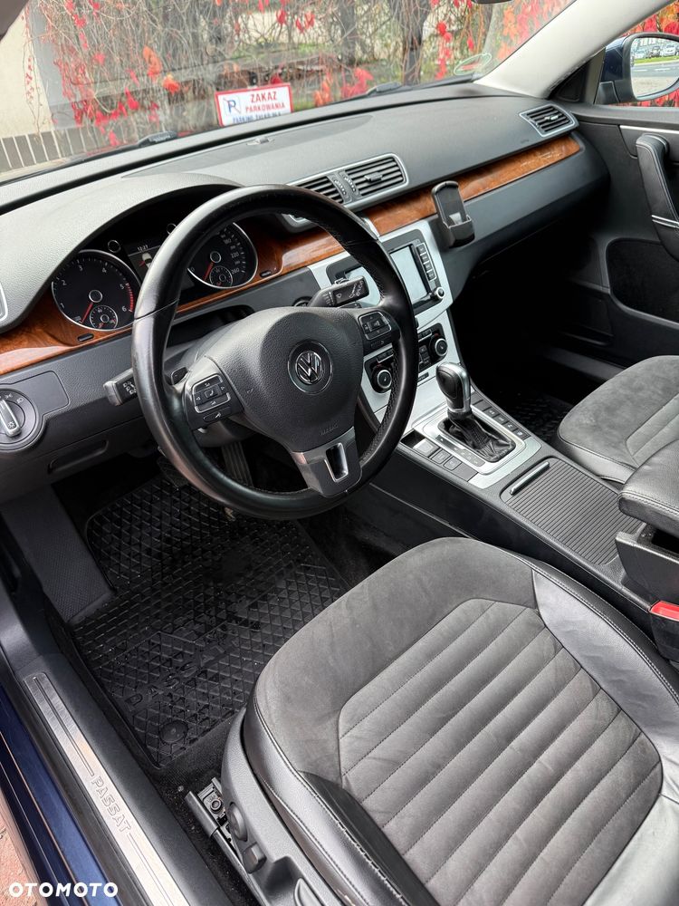 Volkswagen Passat - 14