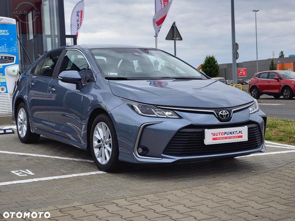 Toyota Corolla - 4