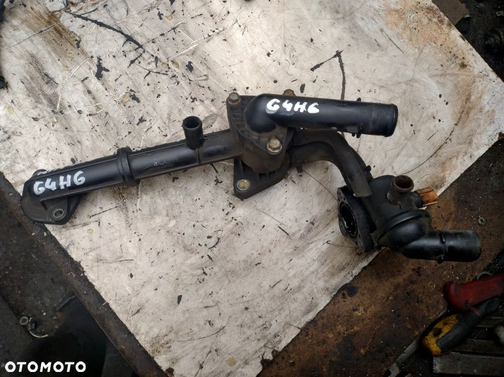 HYUNDAI I10 ATOS KIA PICANTO 1,1 12V G4HG obudowa termostatu - 1