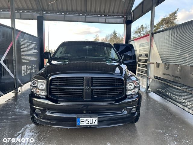 Dodge RAM - 4